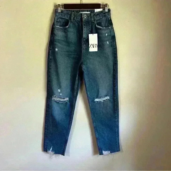 Brand New Zara Mom Jean - Picture 1 of 5